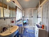 Tageslichtbadezimmer im OG mit Dusche