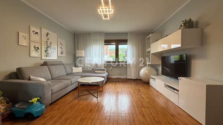 Mehrfamilienhaus mit Savoir-vivre!
