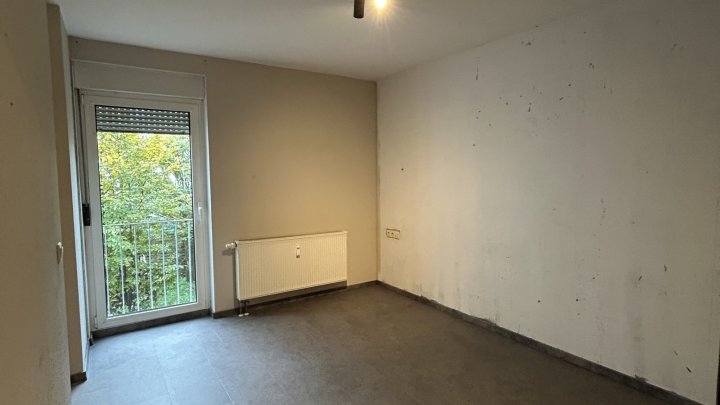 Attraktive 3-ZKB-Maisonette-Wohnung mit Terrasse und Stellplatz in Sbr.- Krenzelsberg zu verkaufen