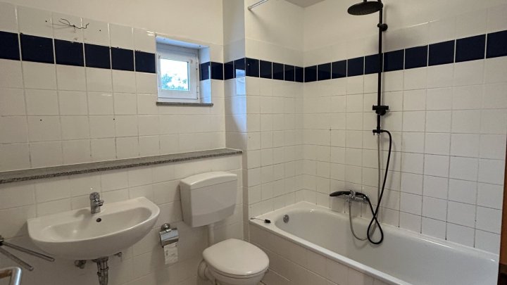 Attraktive 3-ZKB-Maisonette-Wohnung mit Terrasse und Stellplatz in Sbr.- Krenzelsberg zu verkaufen