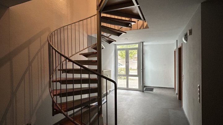 Attraktive 3-ZKB-Maisonette-Wohnung mit Terrasse und Stellplatz in Sbr.- Krenzelsberg zu verkaufen