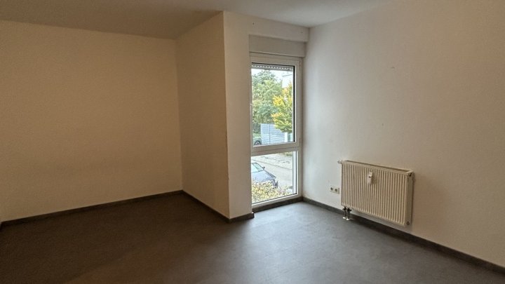 Attraktive 3-ZKB-Maisonette-Wohnung mit Terrasse und Stellplatz in Sbr.- Krenzelsberg zu verkaufen