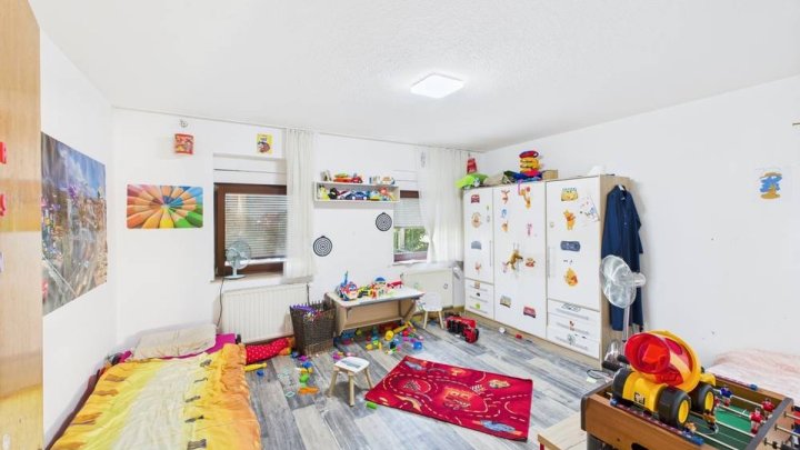 2-Familienhaus in Elversberg mit 250 m² Wohnfläche – ideal für Kapitalanleger oder Mehrgenerationen!