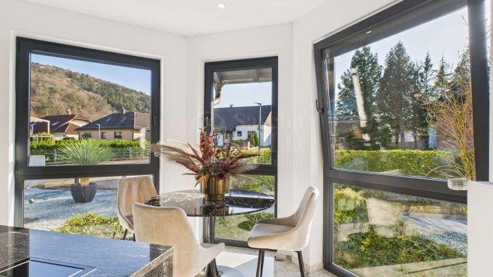 Luxuriöse Erdgeschosswohnung mit Garten, Garage und Nutzräumen in Kirkel-Neuhäusel - Provisionsfrei