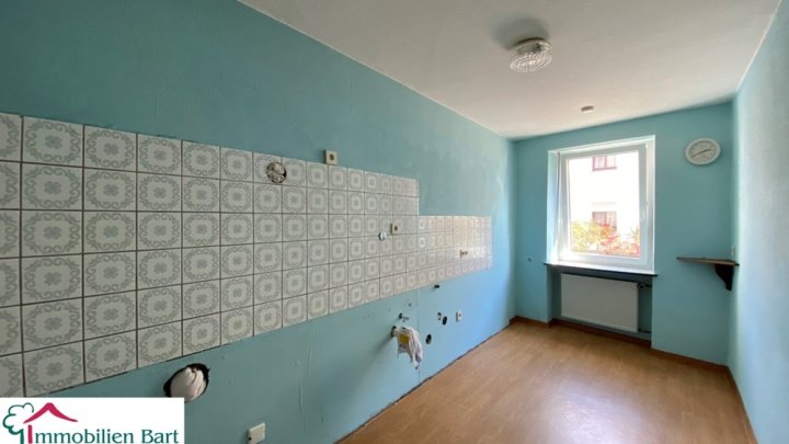 DIREKTE GRENZE L-WORMELDANGE: 2 GEPFLEGTE WOHNHÄUSER IN SONNIGER LAGE