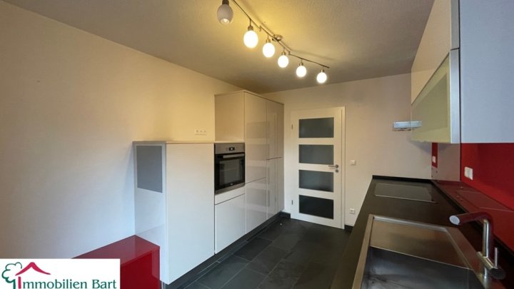RENOVIERTE WOHNUNG MIT GARTEN IN TOP LAGE!