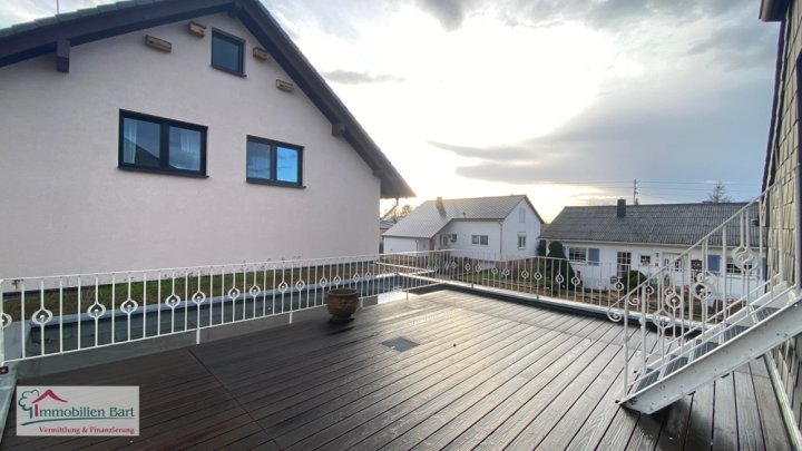 GRENZE L-SCHENGEN: RENOVIERTE 95 M² WOHNUNG IN TOP LAGE!