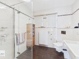 Badezimmer EG