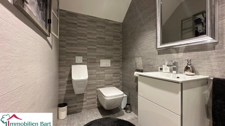 GANZ OBEN IST ES AM SCHÖNSTEN! MODERNE DG-WOHNUNG IN PERL!