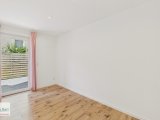 Schlafzimmer mit Zugang zur Terrasse 