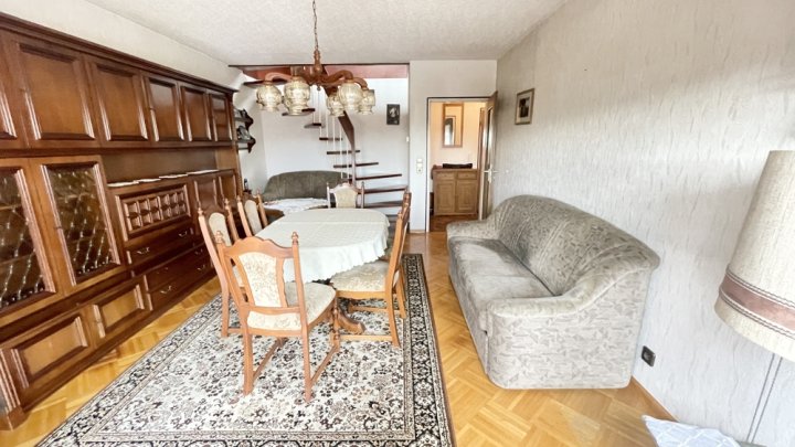 Charmante Maisonette-Wohnung mit Balkon – Wohnen auf zwei Etagen