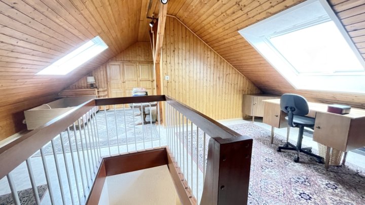 Charmante Maisonette-Wohnung mit Balkon – Wohnen auf zwei Etagen