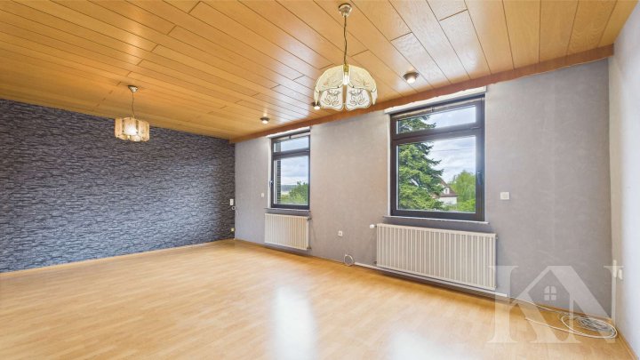 Geräumige Doppelhaushälfte in Köllerbach