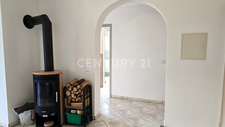 Neuwertige große ETW mit Balkon und Garten zum Sofortbezug in Top Lage, Sackgasse in Zweibrücken