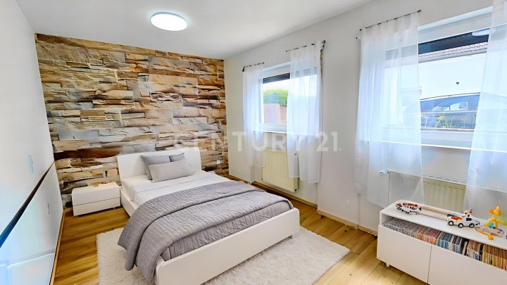 Neuwertige große ETW mit Balkon und Garten zum Sofortbezug in Top Lage, Sackgasse in Zweibrücken