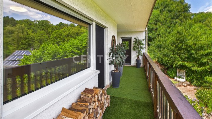 Neuwertige große ETW mit Balkon und Garten zum Sofortbezug in Top Lage, Sackgasse in Zweibrücken