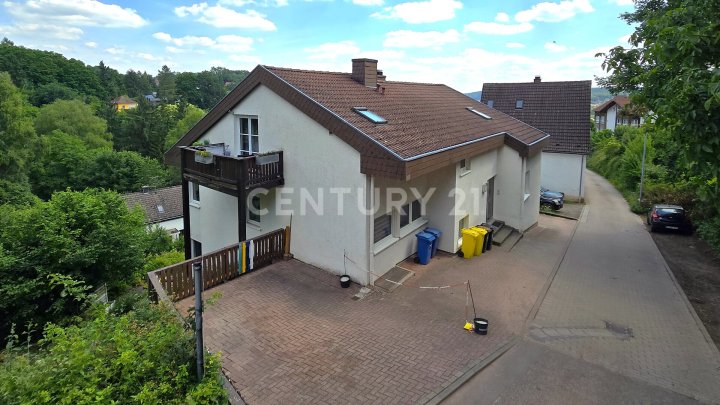 Neuwertige große ETW mit Balkon und Garten zum Sofortbezug in Top Lage, Sackgasse in Zweibrücken