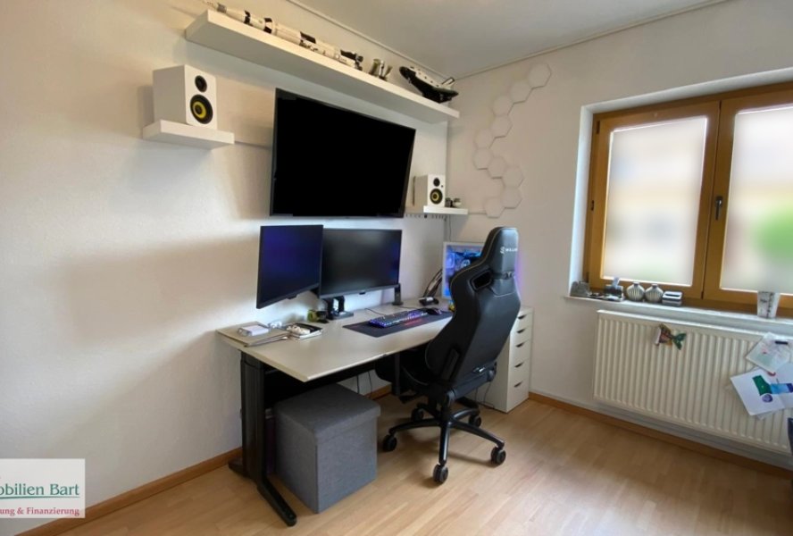Büro Schlafzimmer EG