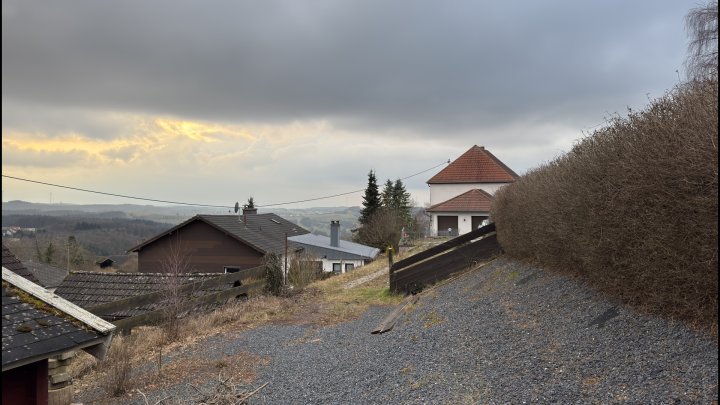 Freistehender Familientraum mit Fernsicht - Nähe Luxemburg