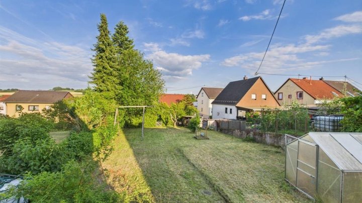 Ruhiges Familienglück in Illingen – liebevoll saniertes Zuhause!