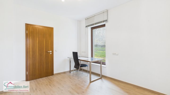 LOSHEIM: GROSSES WOHNHAUS + ELW + TONSTUDIO IN TOP LAGE!