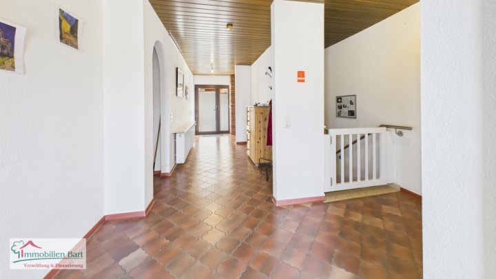 RUHE UND RAUM IN METTLACH - BARRIEREFREIER BUNGALOW MIT SOLARANLAGE IN TOLLER LAGE