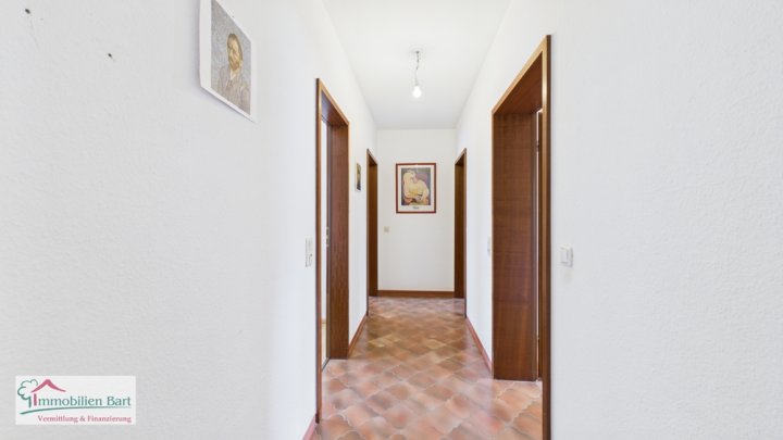 RUHE UND RAUM IN METTLACH - BARRIEREFREIER BUNGALOW MIT SOLARANLAGE IN TOLLER LAGE