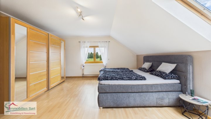 GRENZNÄHE: GEPFLEGTES WOHNHAUS MIT PHOTOVOLTAIK IN TOP LAGE VON ORSCHOLZ!