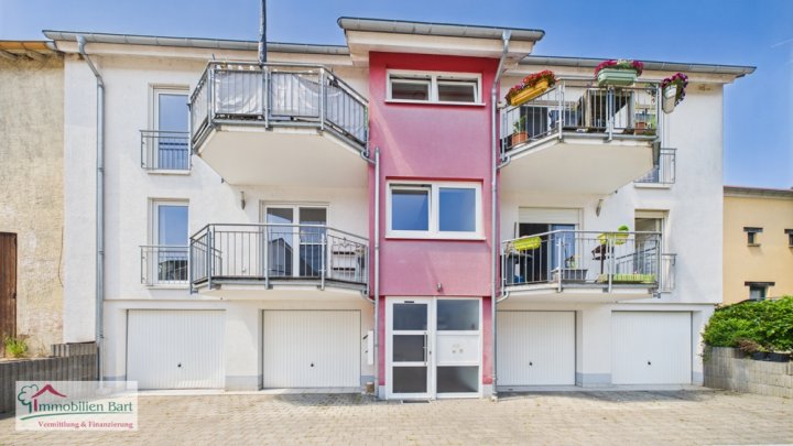 GRENZE L-REMICH: TOP - 65 M² WOHNUNG MIT GARAGE, TERRASSE UND BALKON!