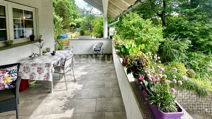 Stilvolle Villa mit Galerie in Schiffweiler – Wohnen auf höchstem Niveau