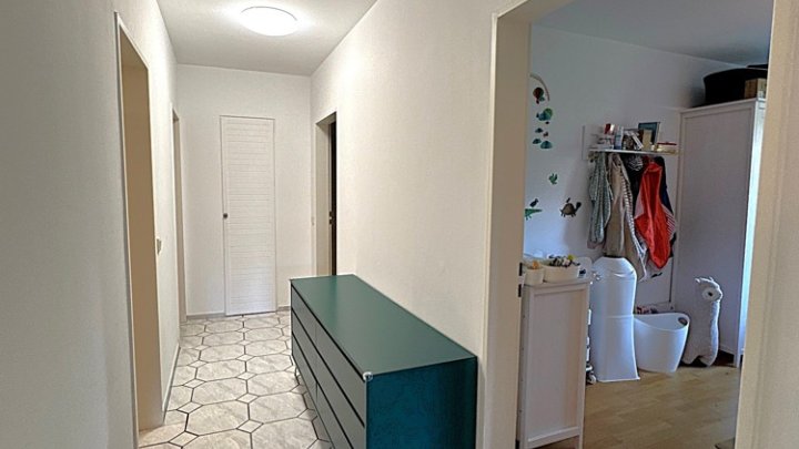 Modern renovierte 4-ZKB mit Balkon + Garage in St. Arnual / Winterberg