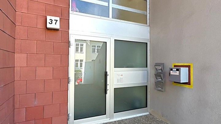 Modern renovierte 4-ZKB mit Balkon + Garage in St. Arnual / Winterberg