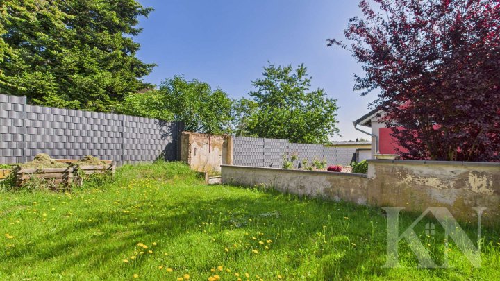Wohnen mit Mehrwert: Doppelhaushälfte + separates Baugrundstück