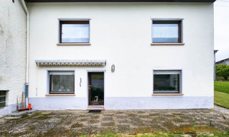 Freistehendes Einfamilienhaus mit historischem Anbau und Scheune in Neunkirchen bei Thalfang