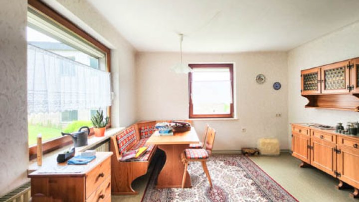 Freistehendes Einfamilienhaus mit historischem Anbau und Scheune in Neunkirchen bei Thalfang