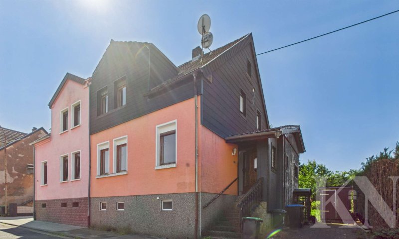 Charmantes Einfamilienhaus mit Sanierungsbedarf und Entwicklungschancen in Heiligenwald