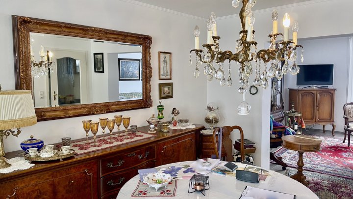 Freistehendes und saniertes Zweifamilienhaus mit Garten und Garage in Ensdorf zu verkaufen