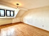 Schlafzimmer DG