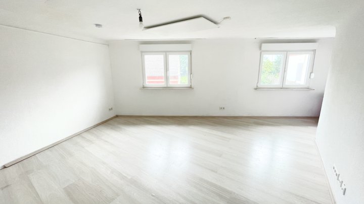 Einfamilienhaus in guter Lage von Schwalbach-Elm ohne Garten