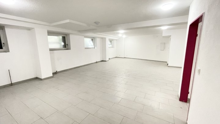 Gewerbeeinheit in stark frequentierter Lage – Theodor-Heuss-Allee, Trier