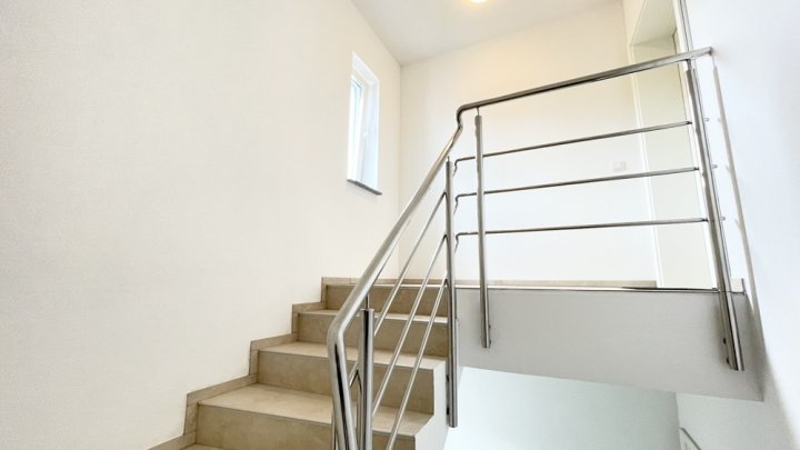 Erstbezug:Maisonette-Wohnung mit Garten, Terrasse & eigener PV-Anlage – 107 m² Wohlfühlfläche in Beckingen-Reimsbach