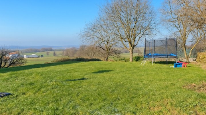 Neuwertiges Reihenhaus mit Garage und Stellplatz in Grenznähe  L-REMICH
