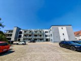 Außenansicht mit hochwertigen Balkonen