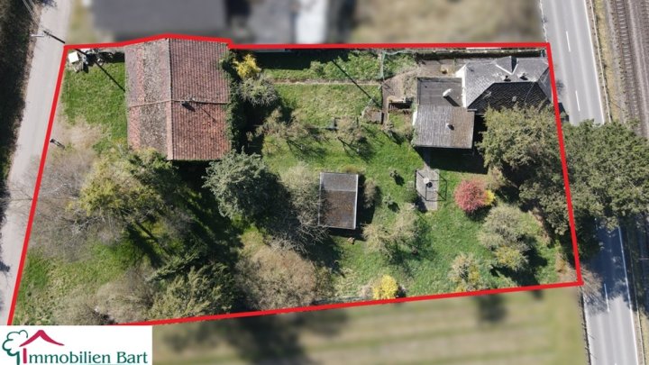 VIS-À-VIS L-REMICH: HAUS ZUM RENOVIEREN AUF 25 AR
