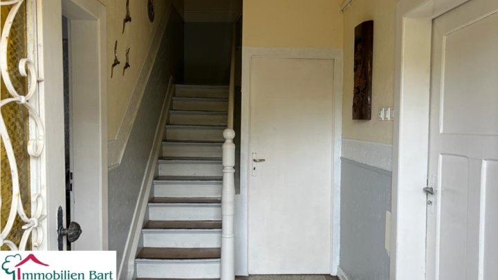 VIS-À-VIS L-REMICH: HAUS ZUM RENOVIEREN AUF 25 AR