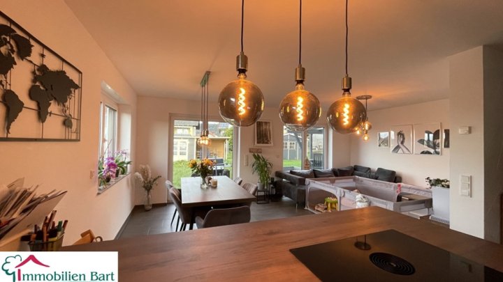 MASSIV ERRICHTETER NEUBAU IN MERZIG-BIETZEN!