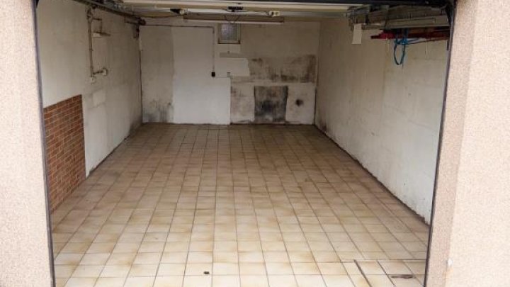1 FH-Doppelhaushälfte mit Garten + Garage im idyllischen Blieskastel!