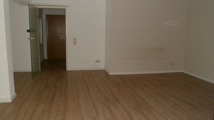 PROVISIONSFREI!!  Sehr schöne ruhige Wohnung zentrumsnah in Saarlouis zu vermieten