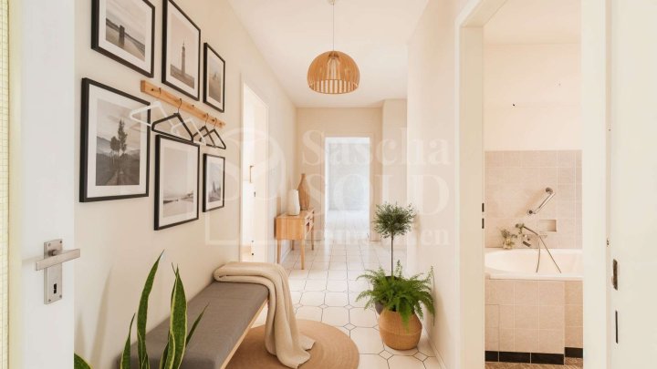 Helle 4 ZKB Wohnung mit Balkon, Garage & großem Kellerraum - gut geschnitten in St. Ingbert-Hassel