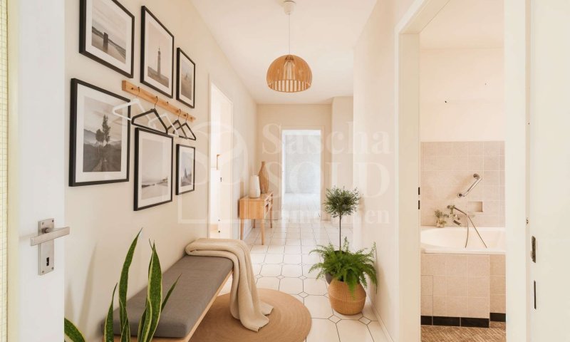 Helle und gut geschnittene 4-ZKB-Wohnung in St. Ingbert mit Balkon, Garage & großem Kellerraum